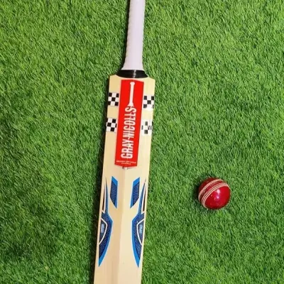 English Willow Cricket Bat | Grade 1 English Willow | Full Size Men’s Cricket Bat | 1050–1150 g | Short Handle | Natural Grains | Anti-Scuff Protection | Bat Cover Included Thumbnail 1